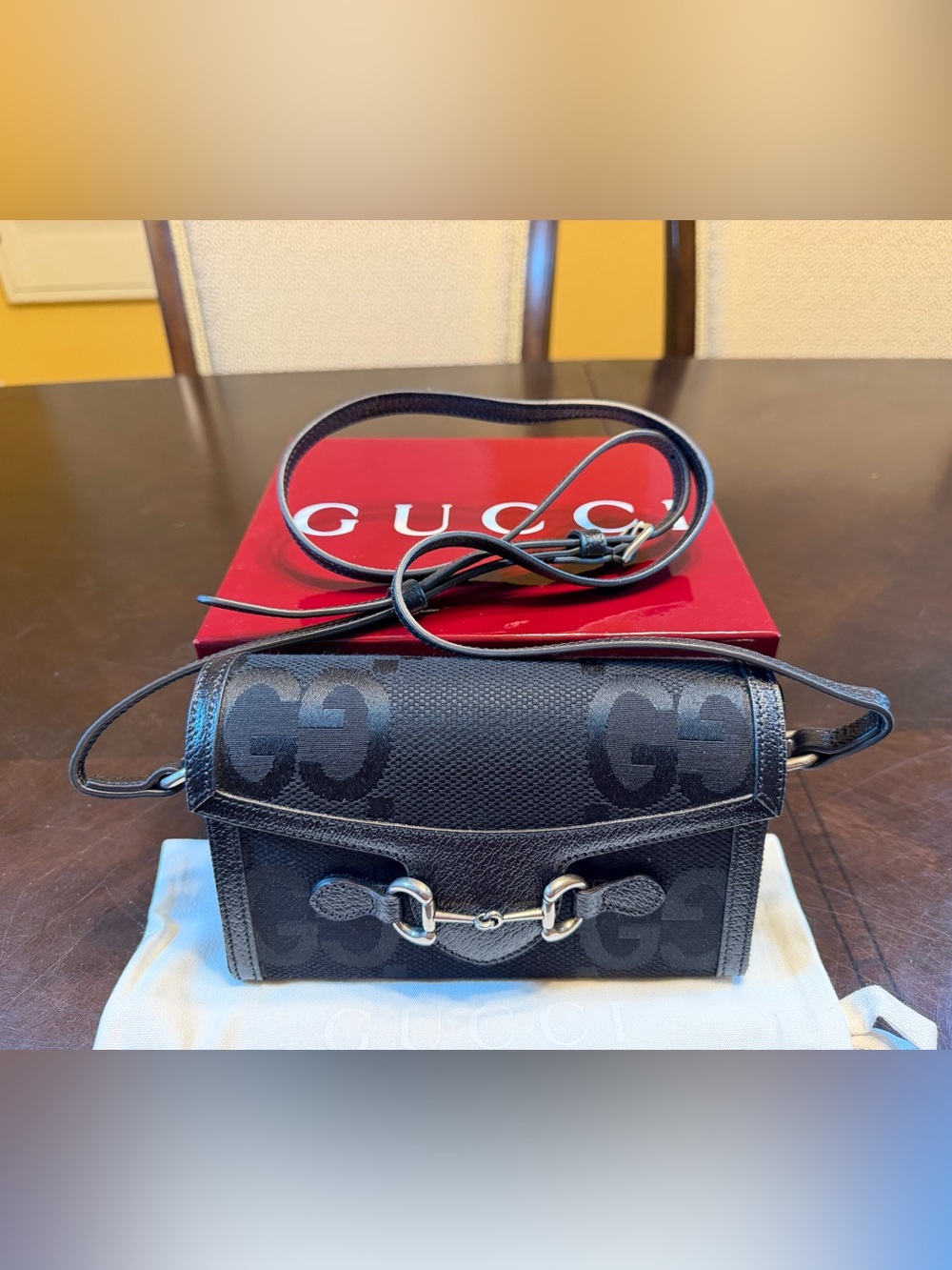 New Authentic Gucci GG Supreme Jumbo Logo Black Crossbody Bag - Picture 4 of 14